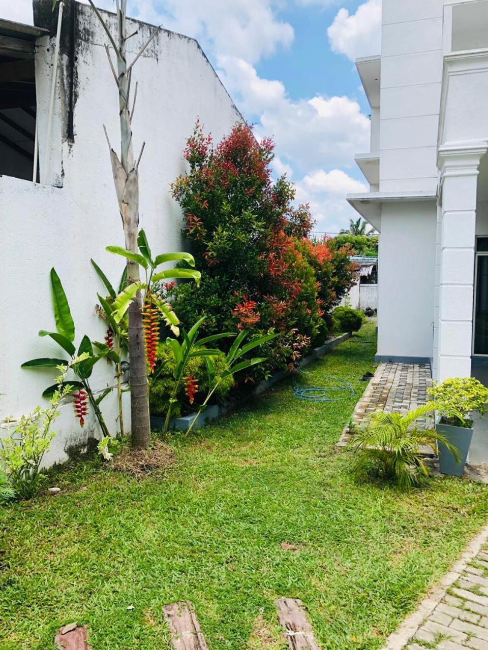 Vidushi Home Minuwangoda Екстер'єр фото